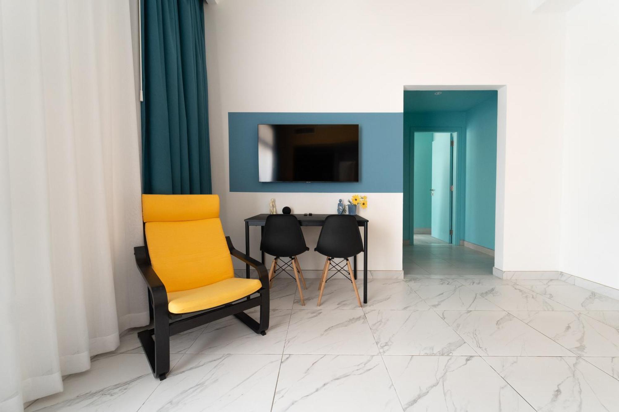 Aparthotel Izzzi Life Mint Dubaj Exteriér fotografie